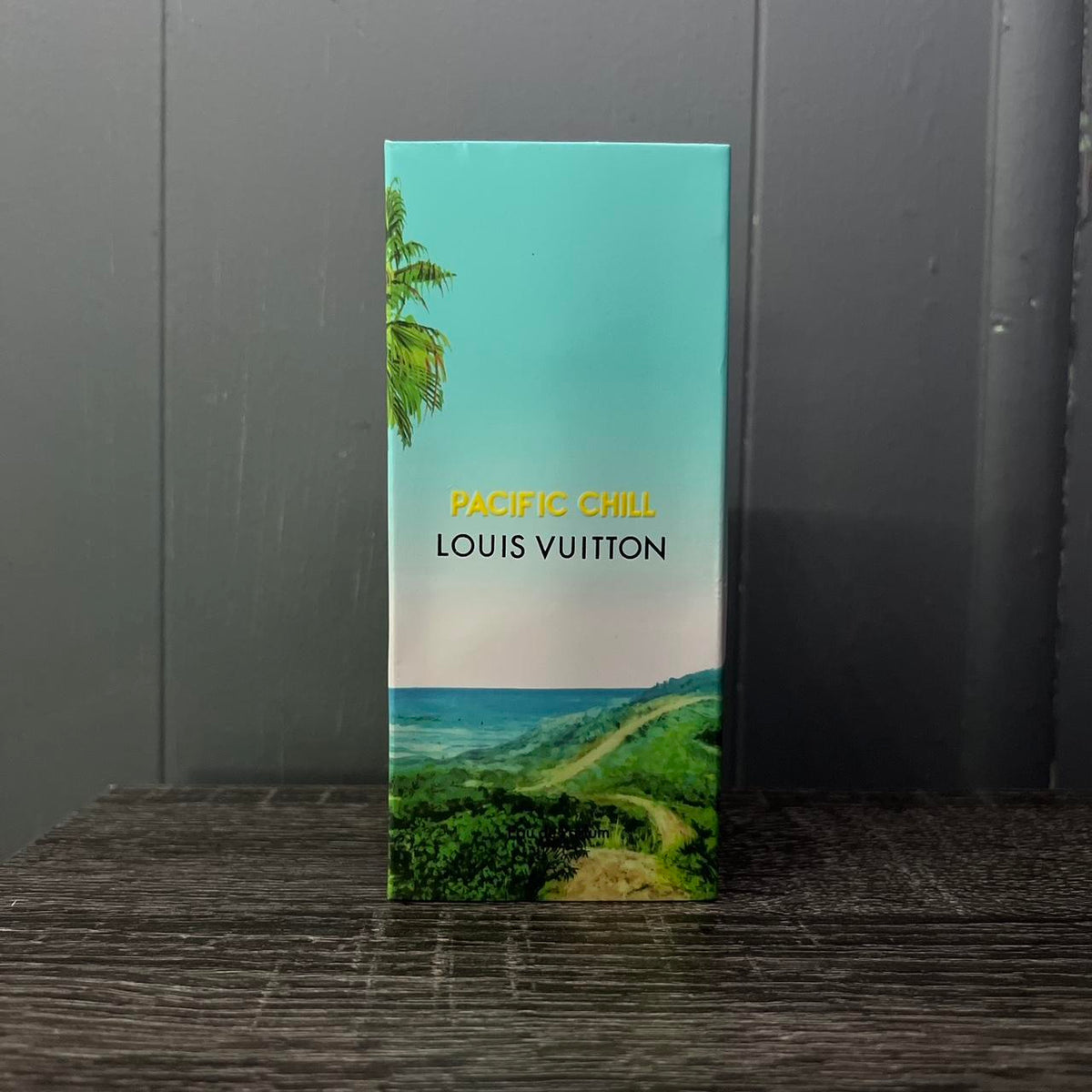 Discover Louis Vuitton Pacific Chill Eau de Parfum 100ml, a refreshing unisex fragrance featuring blackcurrant, citron, and aromatic notes.